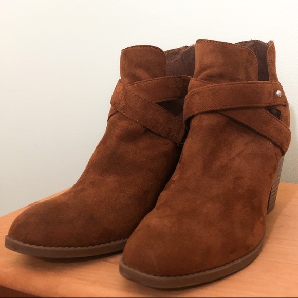 Indigo Rd. Brown Suede Heeled Booties - Picture 2 of 8